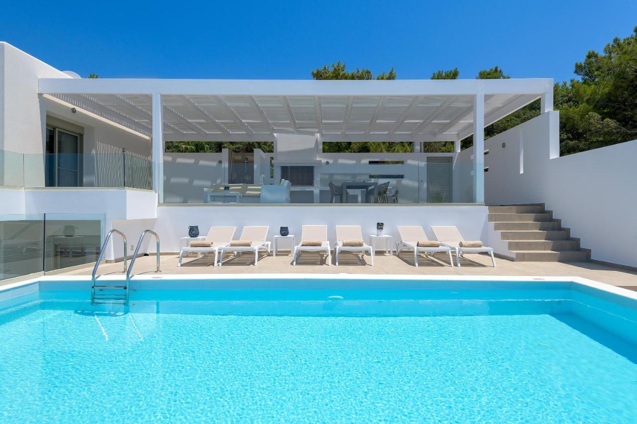 Villa Dione In Pefkos, Lindos Area ภายนอก รูปภาพ